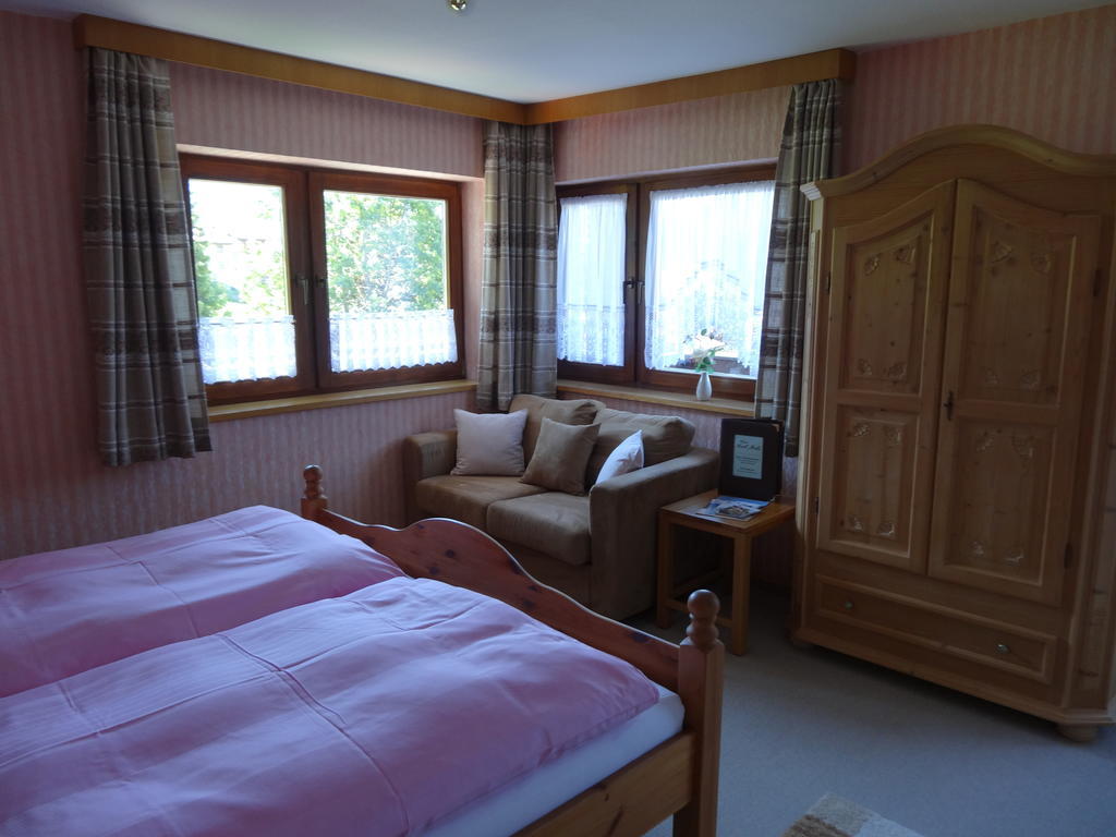 Haus Karl'S Ruh Bed & Breakfast Ehrwald Phòng bức ảnh