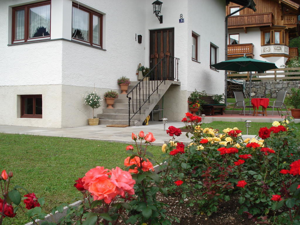 Haus Karl'S Ruh Bed & Breakfast Ehrwald Ngoại thất bức ảnh